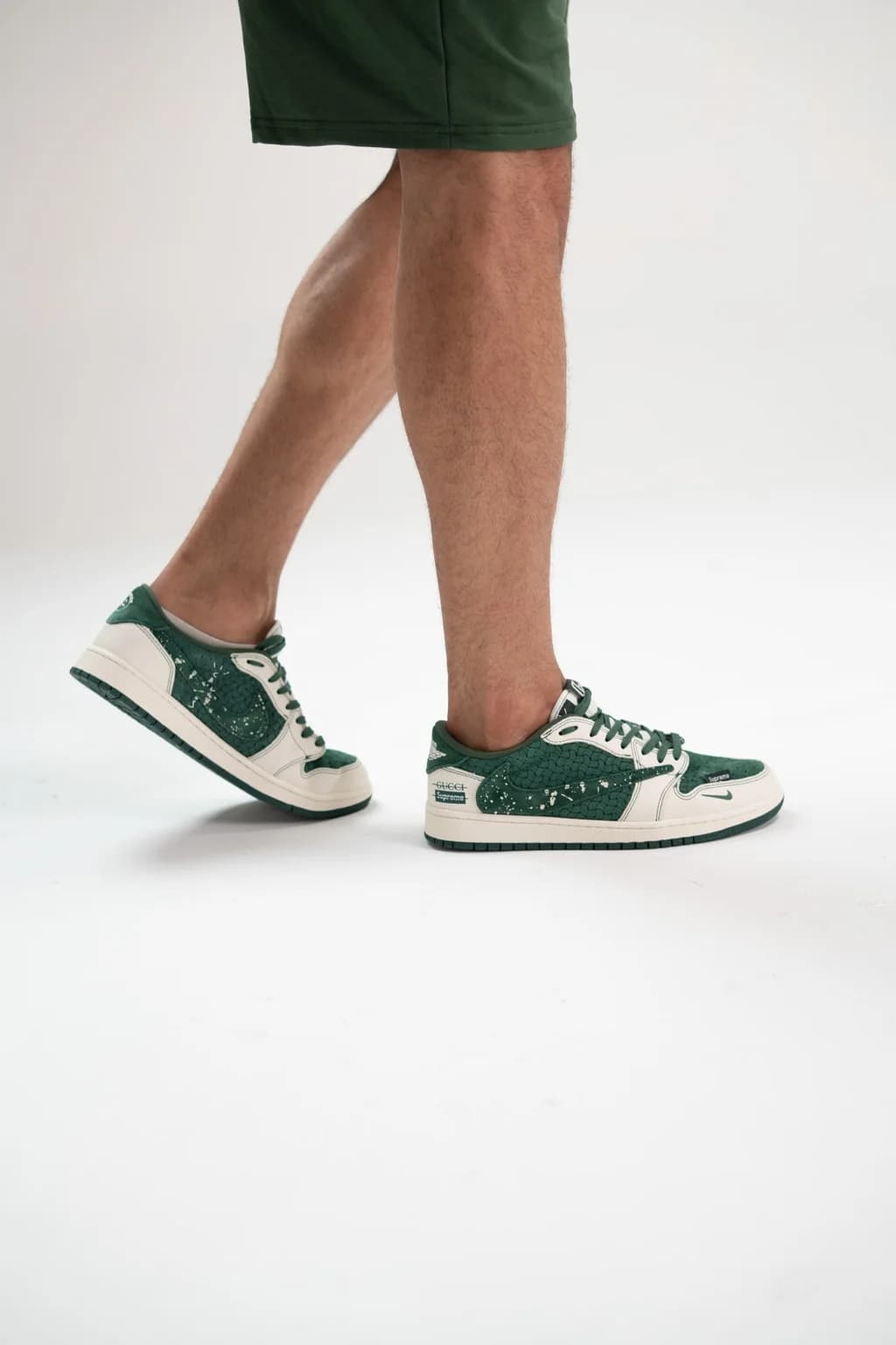 کتانی Nike Jordan 1 Low Green White – نمای تن‌خور