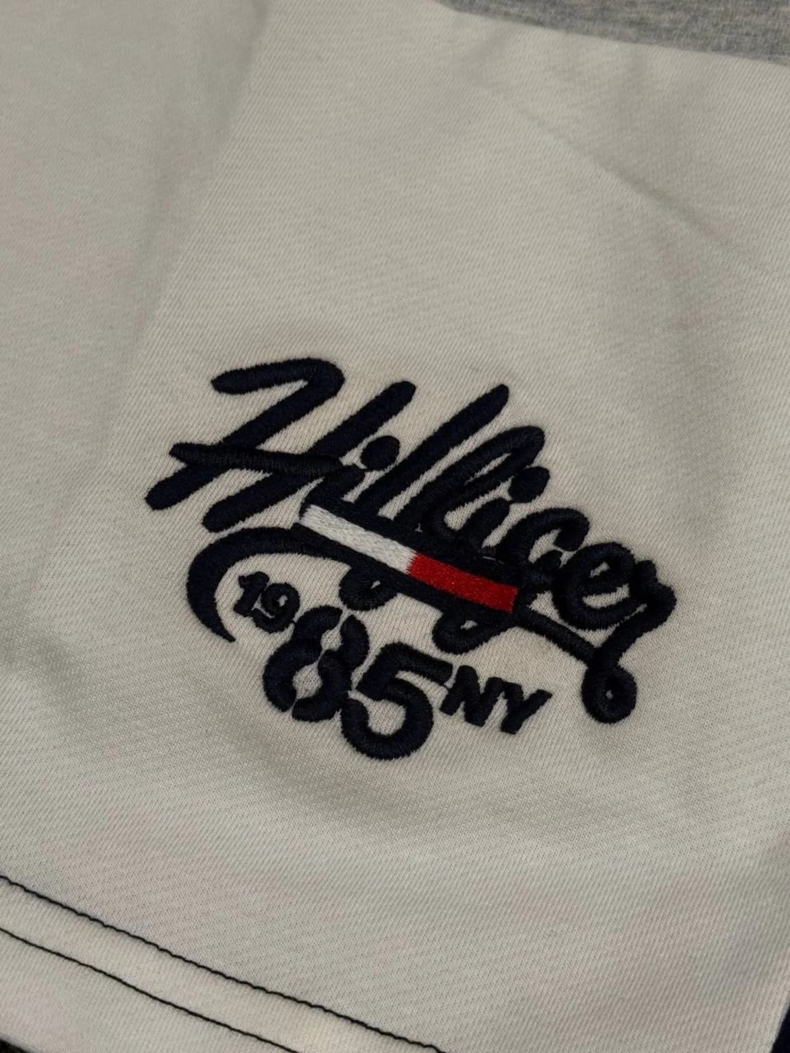 شلوارک Tommy