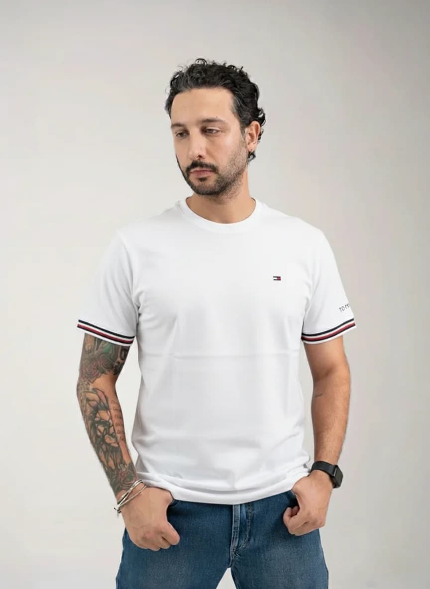 تی‌شرت tommy 1 سرمه‌ای – نمای جلو