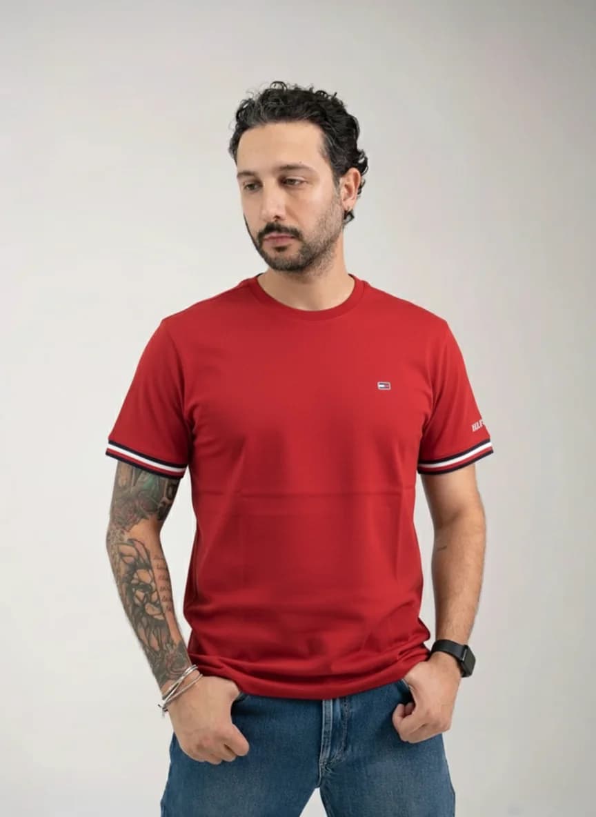 تی‌شرت tommy red 1 – نمای جلو