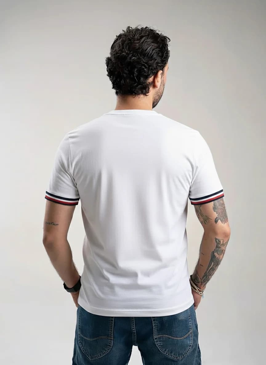 تی‌شرت tommy copy سفید – نمای پشت