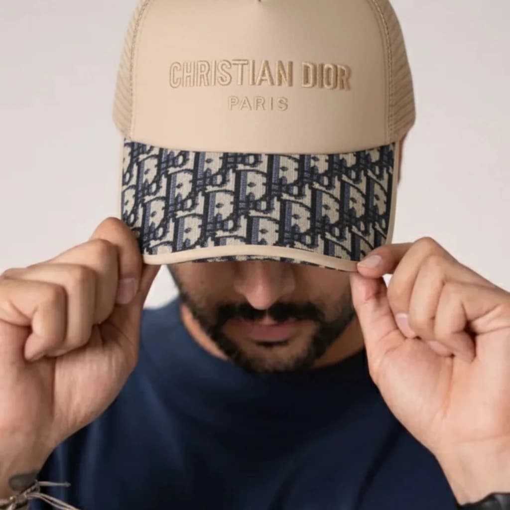 محصول Dior Cap Classic بژ – نمای تنخور