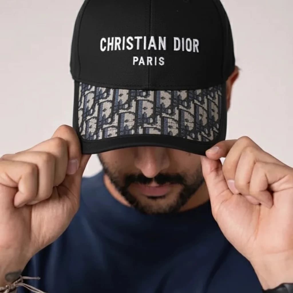 محصول Dior Cap Classic مشکی – نمای تنخور