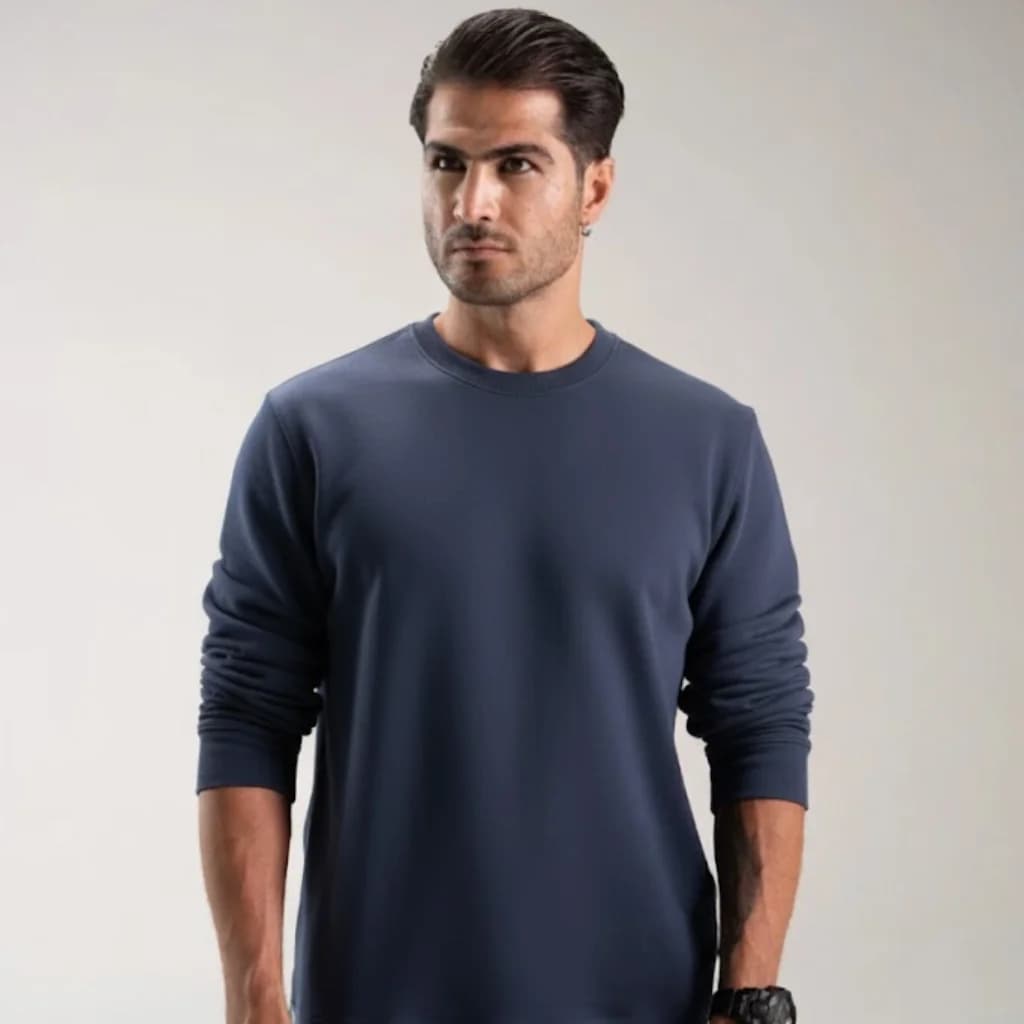سویشرت neromoda crewneck مشکی – نمای تنخور